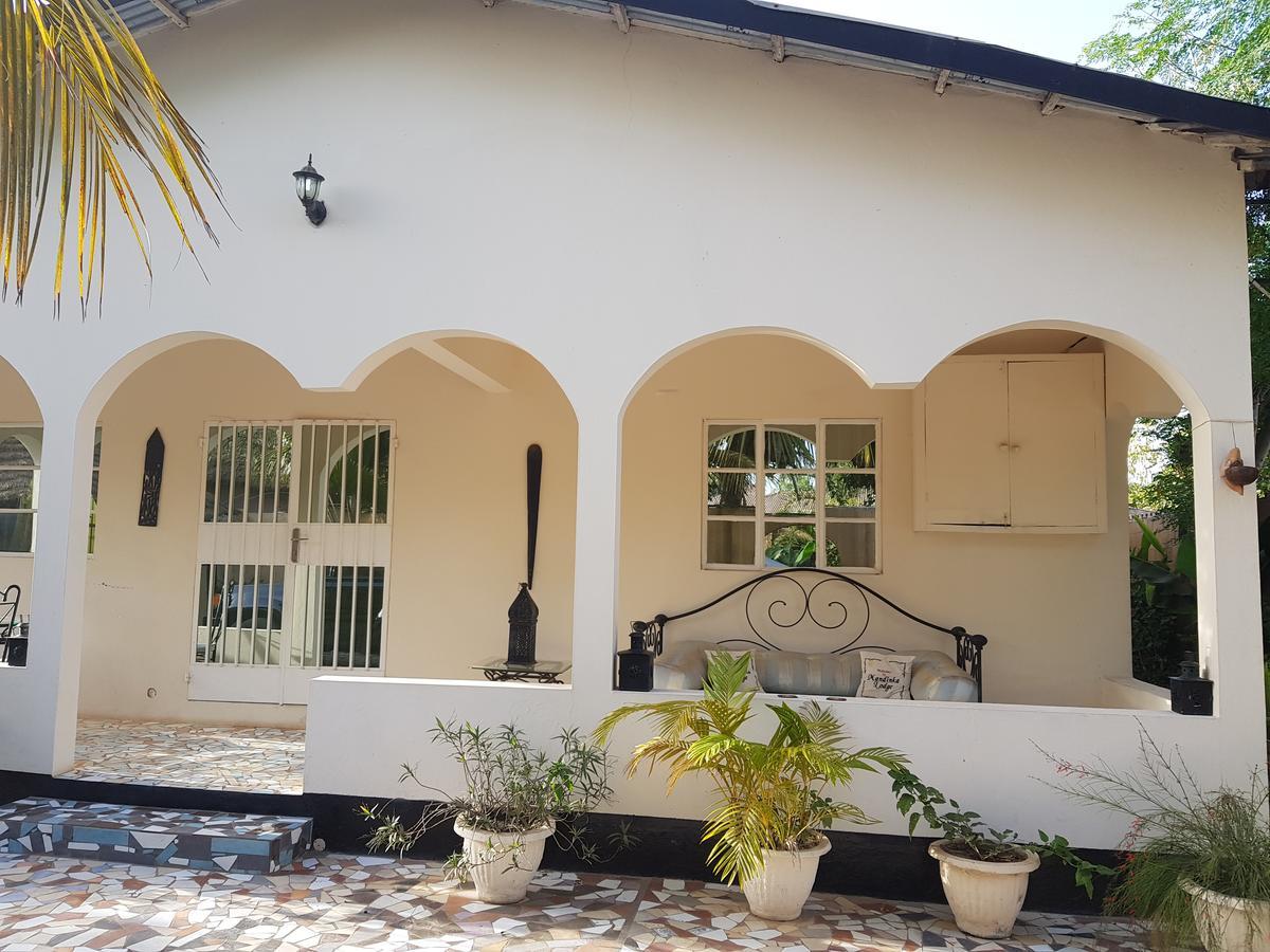 Mandinka Lodge Kololi Exterior photo