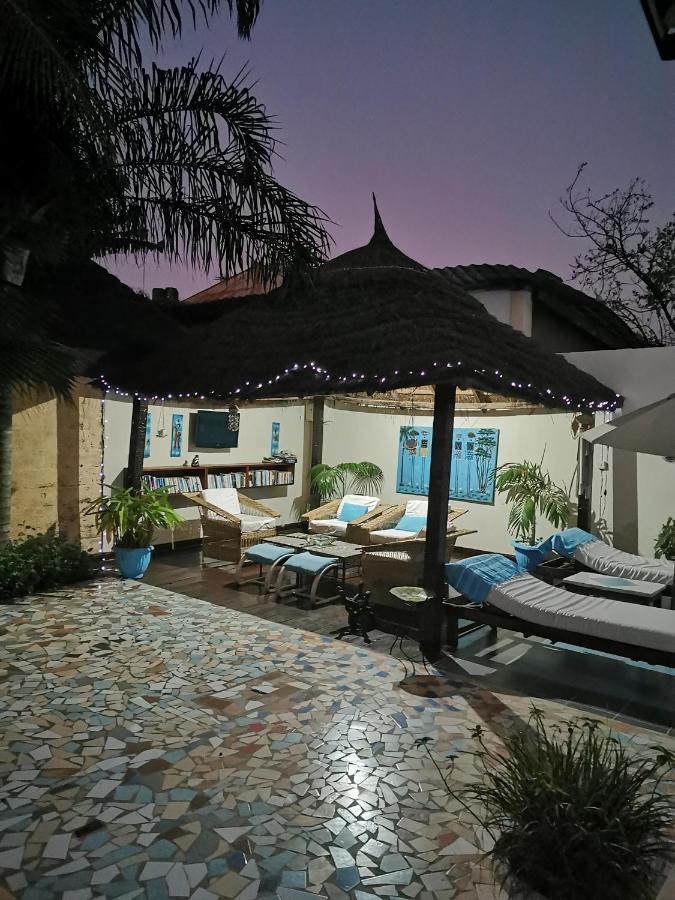 Mandinka Lodge Kololi Exterior photo
